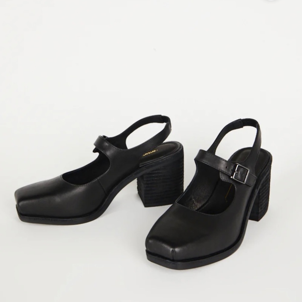 Brand new never worn intentionally blank office clog